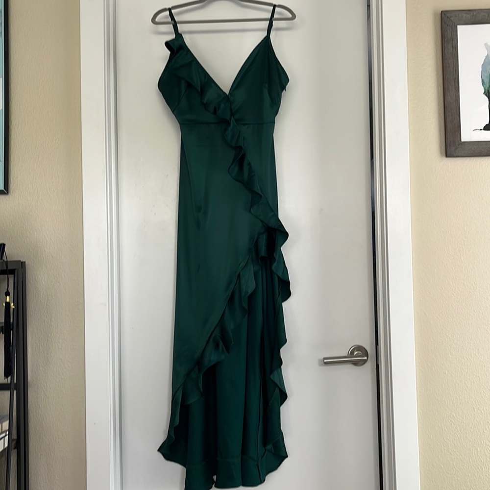Dress forum green ruffle midi